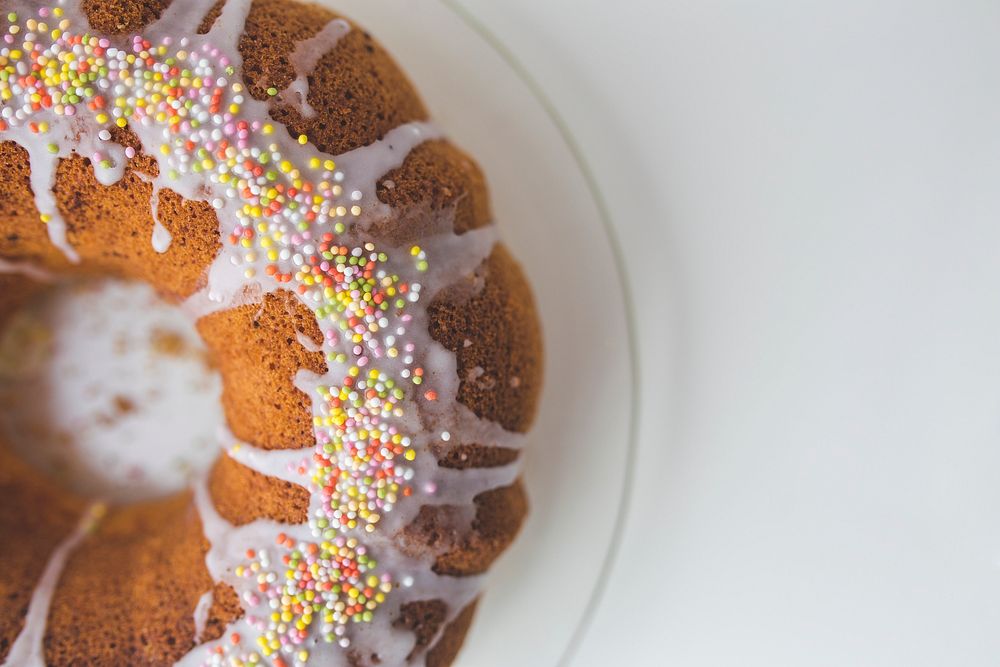 Sponge cake with sprinkles. Visit Kaboompics for more free images.