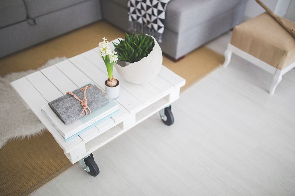 White wooden sofa table. Visit Kaboompics for more free images.