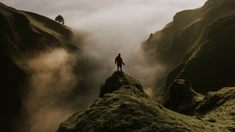 Winnats pass in the peak District of Derbyshire, England