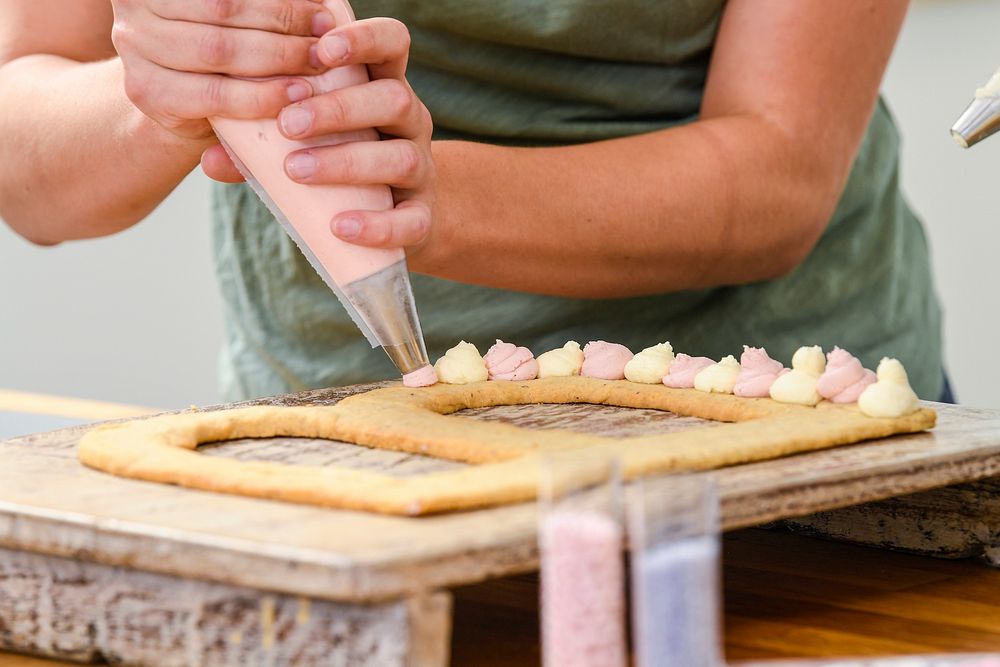 Free baking a letter B on cake image, public domain food CC0 photo