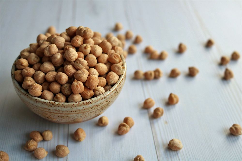 Free chickpea in bowl on the table image, public domain beans CC0 photo.