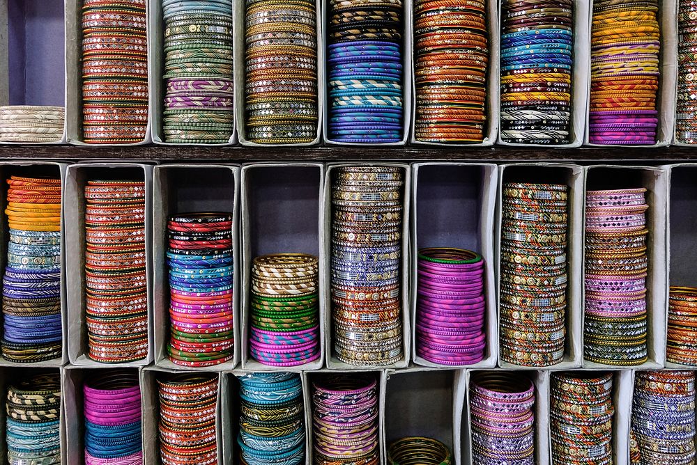 Bracelets Store. Free public domain CC0 photo.