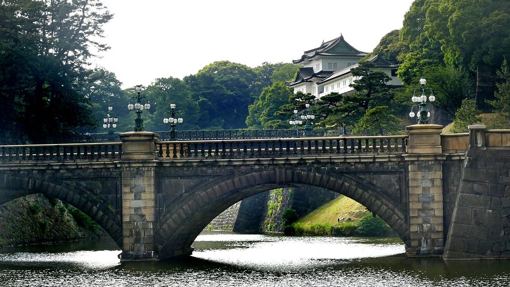Nijubashi Bridge.