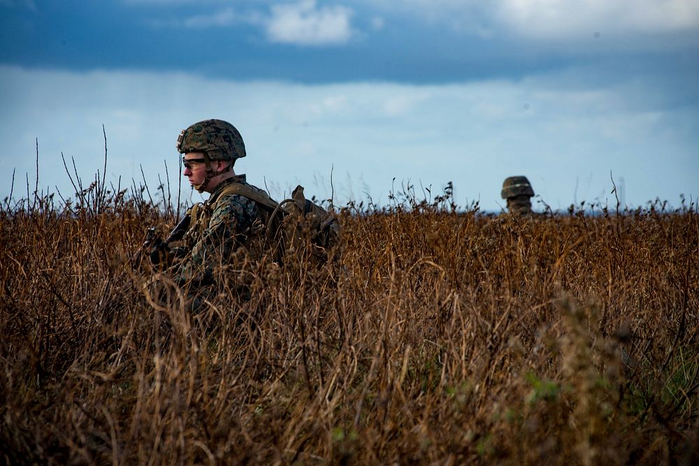 KEFLAVIK, Iceland (Oct. 17, 2018) &ndash; U.S. Marines, assigned to the 24th Marine Expeditionary Unit, secure a landing…