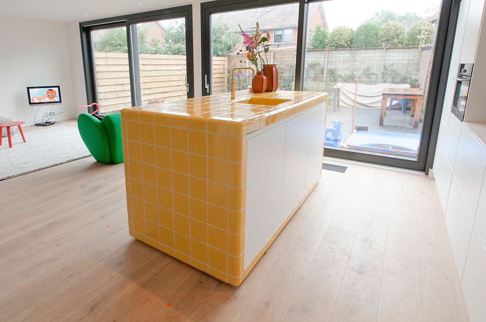 Kitchen island and interior. Free public domain CC0 photo.