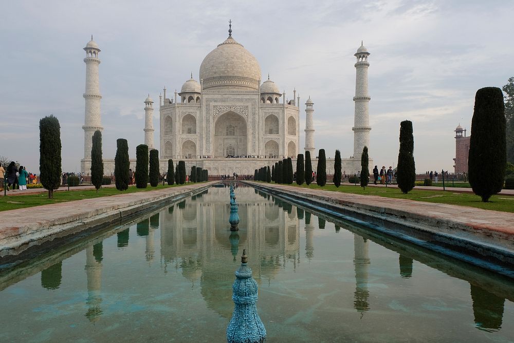Taj Mahal architecture exterior. Free public domain CC0 photo.