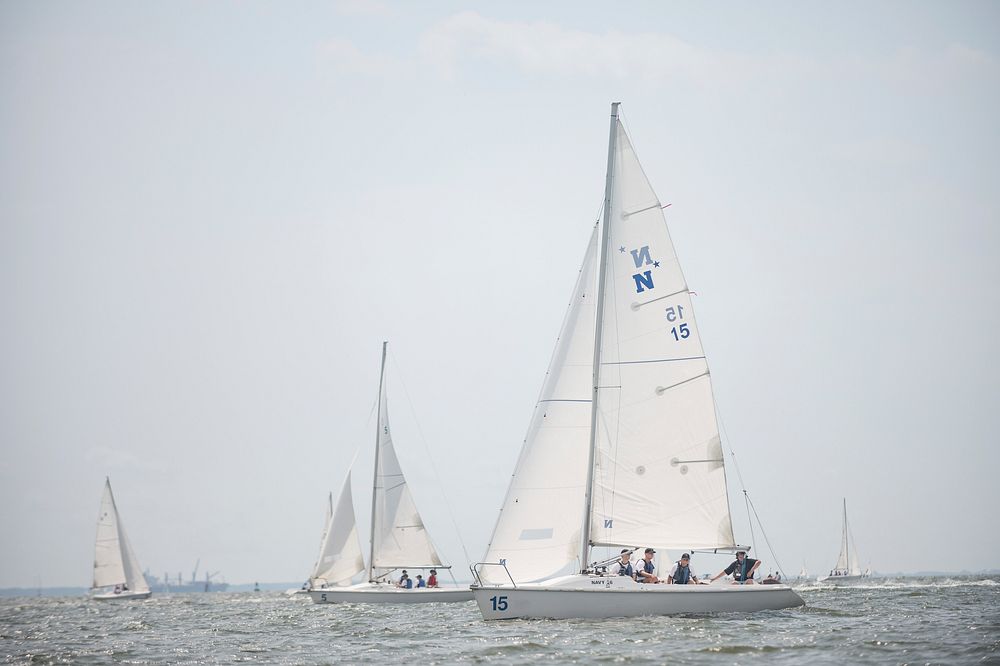 ANNAPOLIS, Md. (July 11, 2019) Midshipmen 4th Class, or plebes, from the United States Naval Academy Class of 2023 complete…