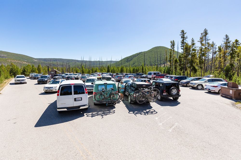 "Creative" parking in Artist Paintpots parking area by Jacob W. Frank. Original public domain image from Flickr