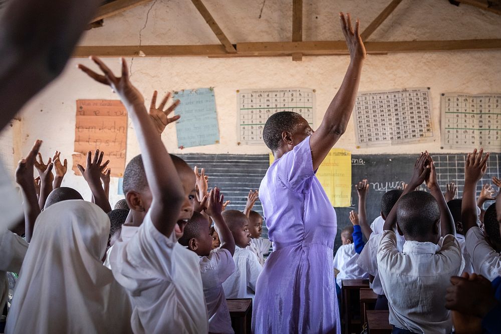 Elda Kisava engages her entire classroom of Standard I students during a phonics lesson at Mikumi Primary School in Tanzania.