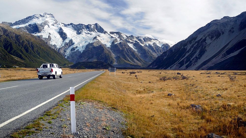 Mountain drive in New Zealand. Aoraki/Mount Cook National Park is a rugged land of ice and rock, with 19 peaks over 3,000…