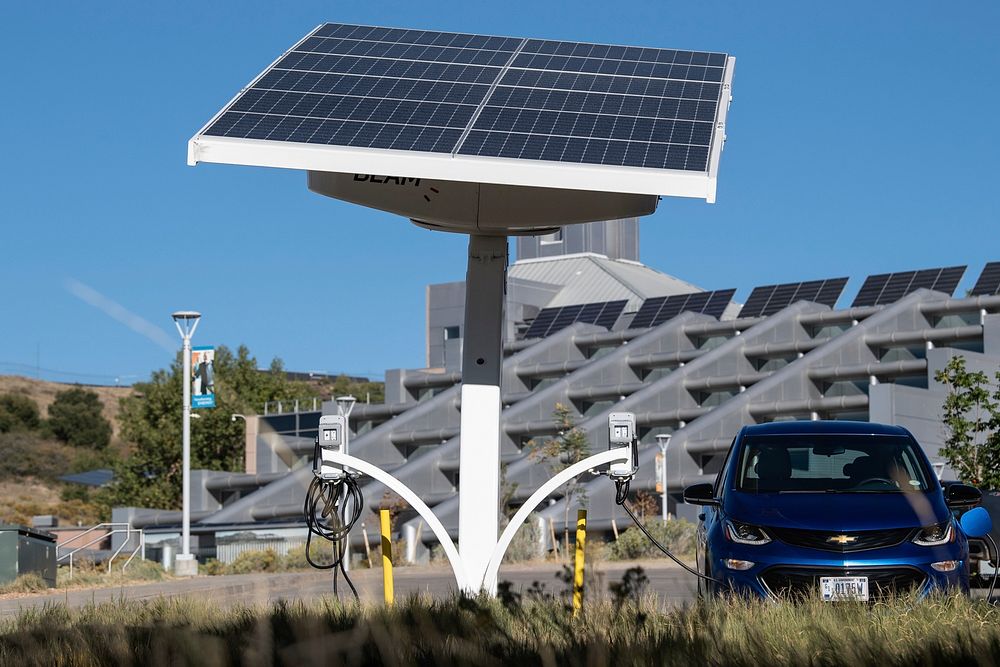 NREL Site Operations has installed an EV Arc 2020 (Electronic Vehicle Autonomous Renewable Charger) outside the Research…