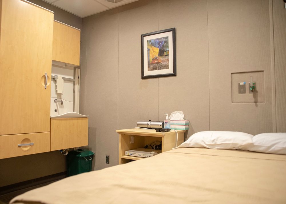 NMCSD Sleep Study Room. SAN DIEGO (Mar. 25, 2021) A photo of a sleep study room within Naval Medical Center San Diego's…