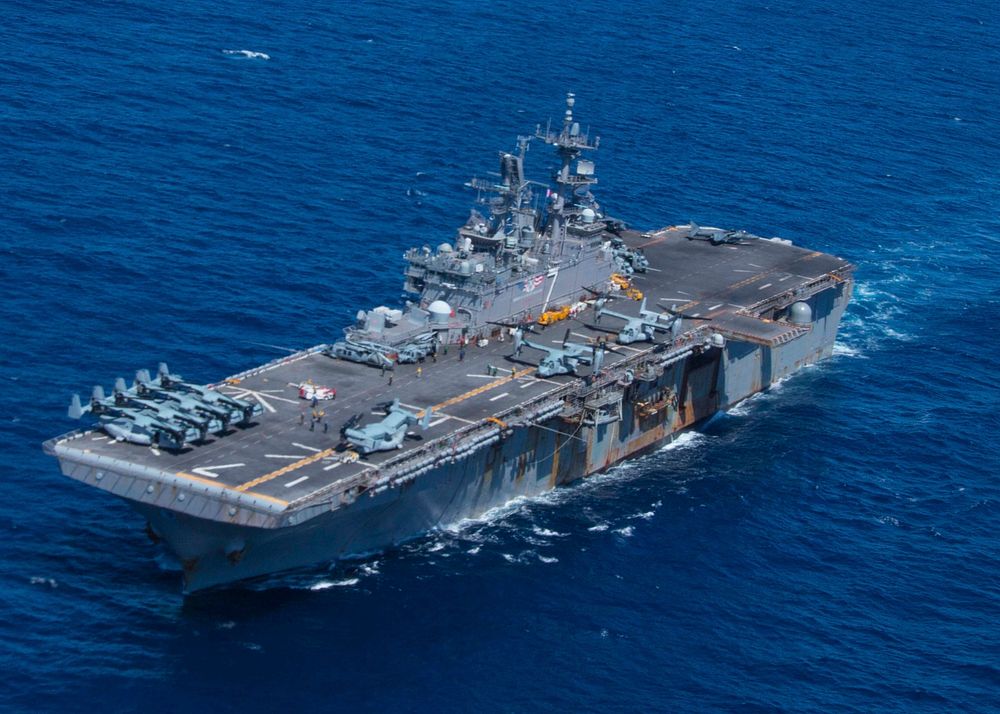 ATLANTIC OCEAN (April 27, 2021) The Wasp-class amphibious assault ship USS Iwo Jima transits through the Atlantic Ocean…