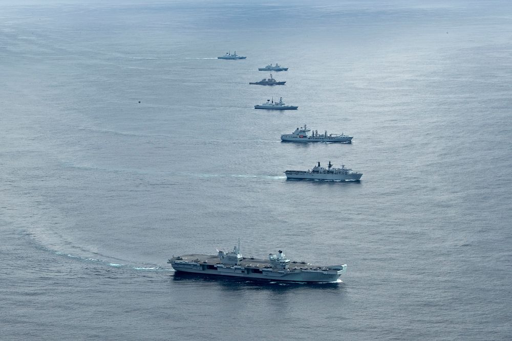 ATLANTIC OCEAN (May 17, 2021) Ships from the Iwo Jima Amphibious Ready Group (IWOARG), the Royal Navy&rsquo;s Queen…