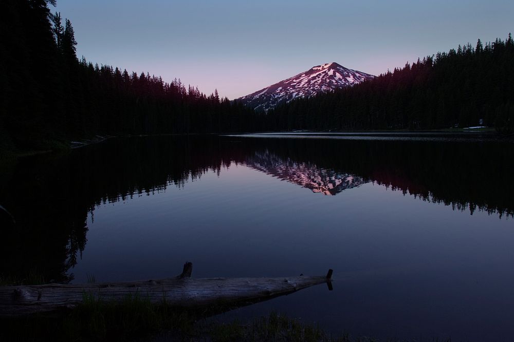Sunrise at Todd Lake and Mt Bachelor, Oregon.
