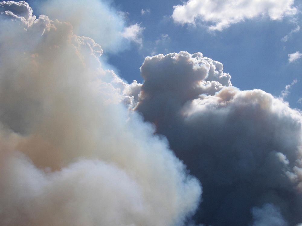 Prescribed coastal prairie burn coordinated by EVER Fire & Aviation. NPS photo Jennifer Brown. Original public domain image…