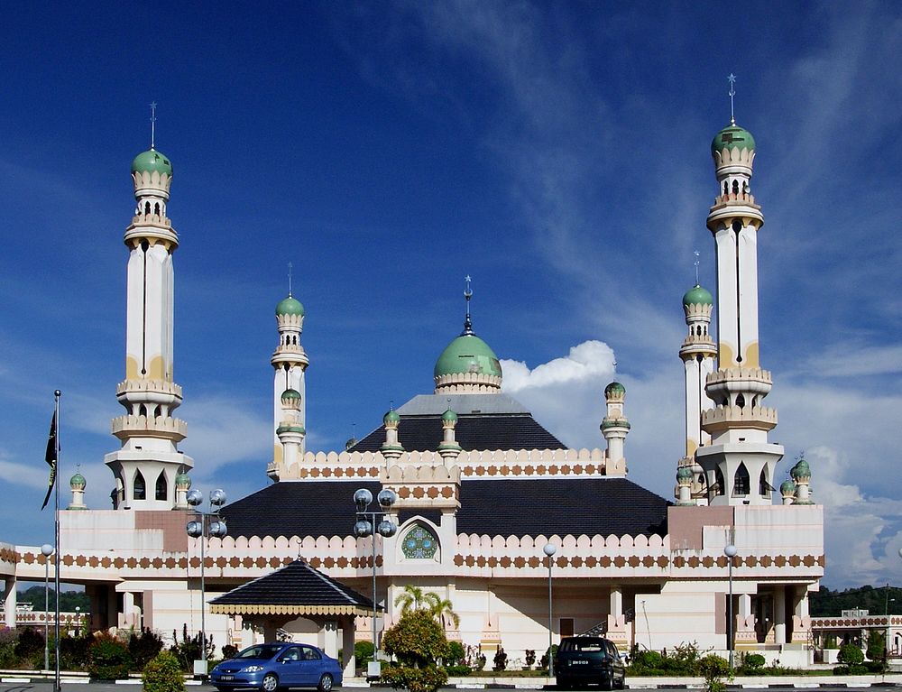 Duli Pengiran Muda Mahkota Pengiran Muda Haji Al-Muhtadee Billah Mosque, Brunei. Original public domain image from Flickr