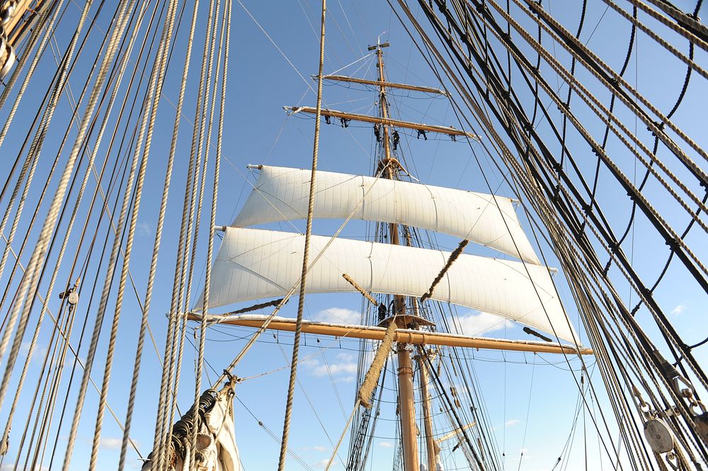 Officer Candidates Aboard Barque EagleATLANTIC OCEAN - Officer candidates from the U.S. Coast Guard Academy climb the Coast…