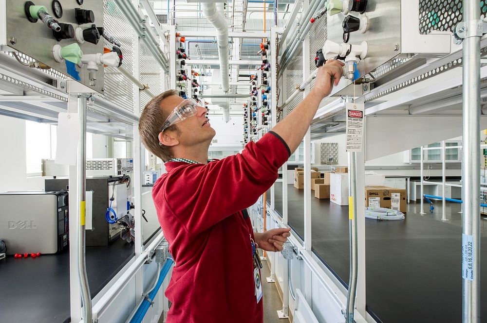 May 02, 2013 - NREL researcher Guido Bender, works on gas manifold corridor for cell testing in the Fuel Cell Test and…