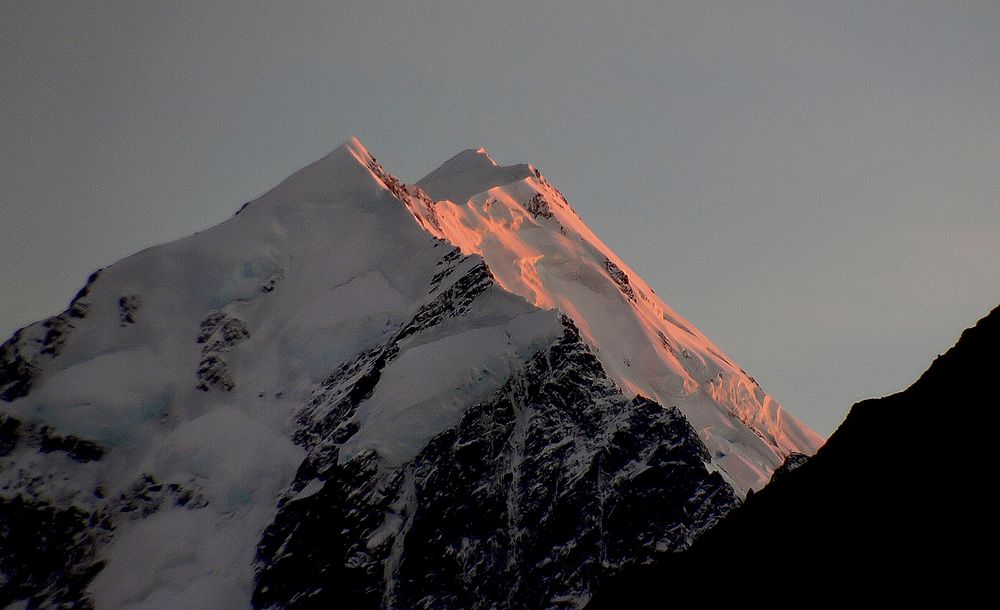 Sunrise Mount CookAoraki / Mount Cook is the highest mountain in New Zealand. Its height since 2014 is listed as 3,724…