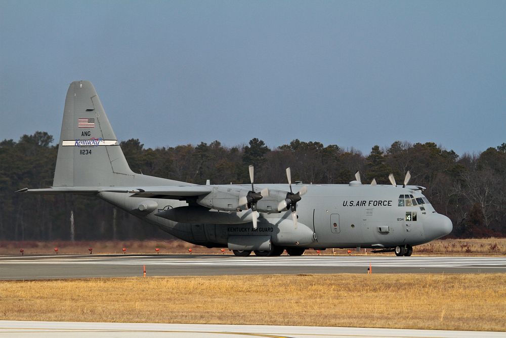 A U.S. Air Force C-130H Hercules from the Kentucky Air National Guard's 123rd Airlift Wing carrying airmen and cargo from…