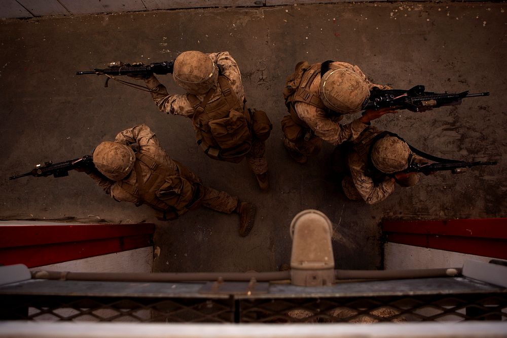 U.S. Marines with India Company, 3rd Battalion, 3rd Marine Regiment practice clearing rooms during training at the Pohakuloa…