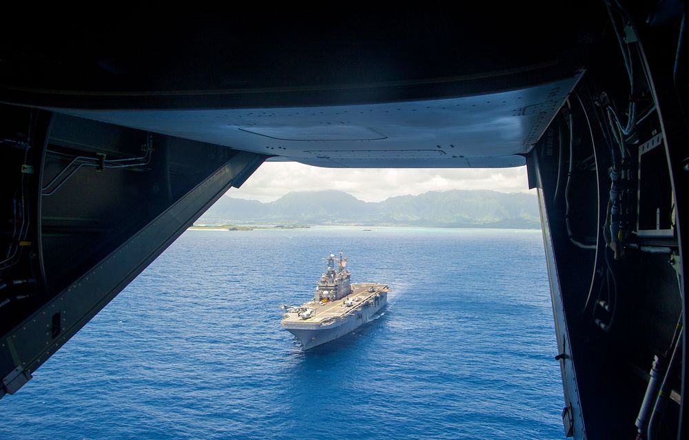 The amphibious assault ship USS Peleliu (LHA 5) conducts amphibious operations in support of Rim of the Pacific (RIMPAC)…