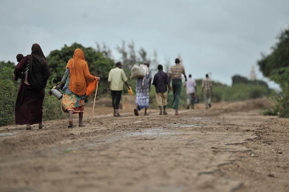 Civilians driven out of Buulo Mareer town by Al Shabab, Somalia. Original public domain image from Flickr