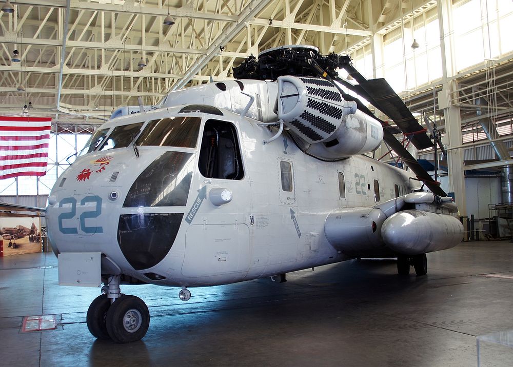 Sikorsky CH-53 D Sea Stallion (Heavy Lift)
