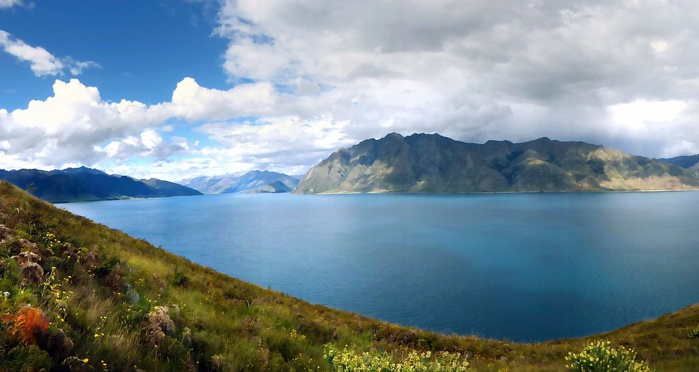 Panoramic view of Lake Hawea in Otago, NZ