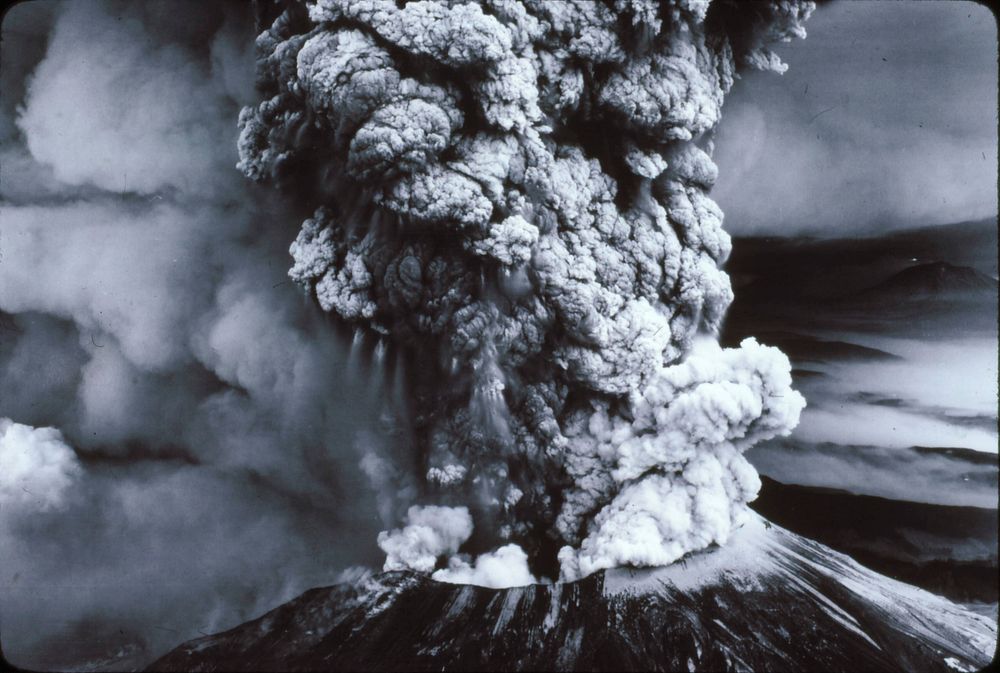 Mt St Helens Eruption. Original public domain image from Flickr