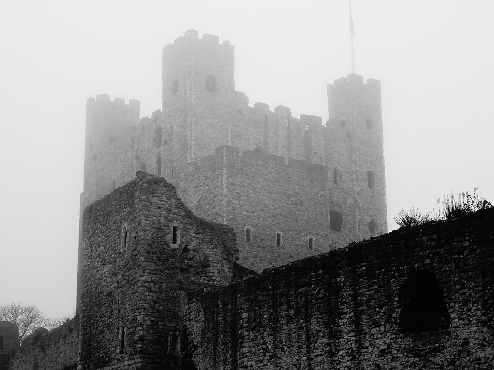 Rochester Castle in England. Free public domain CC0 image. 