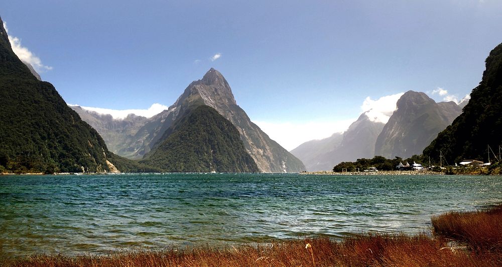 Landscape photography of Milford Sound in New Zealand 