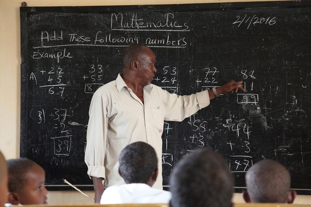A teacher conducts a mathematics lesson at Ganane Primary and Secondary School in Kismayo, Somalia.