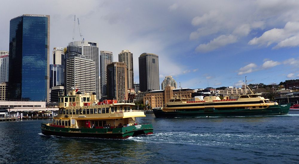 Ferries Sydney Harbour.