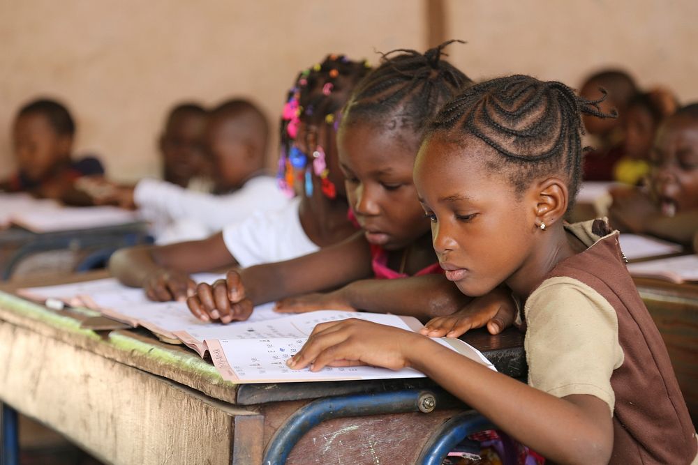 Integrated Reading Activity in Bamako, Mali. Students during the reading class at Darsalam School in Bamako supported by…
