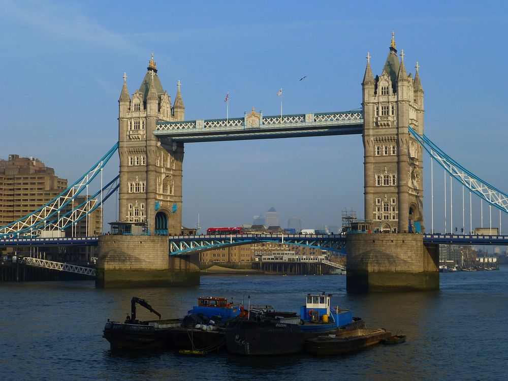 A Hydrogen bus crosses the River Thames on Tower Bridge.