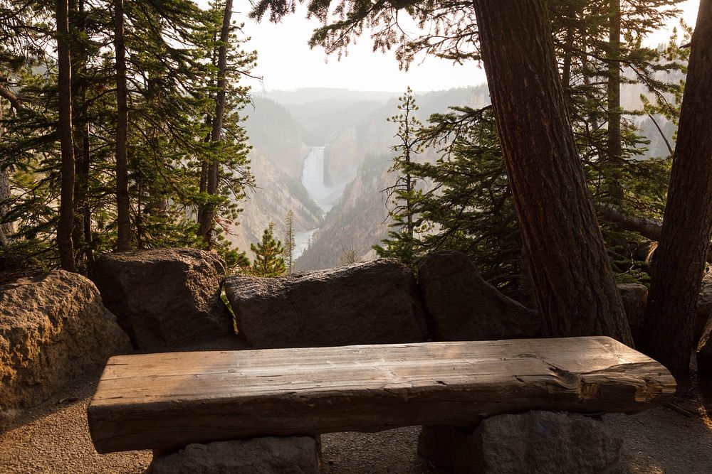 Artist Point wooden bench with a view by Jacob W. Frank. Original public domain image from Flickr
