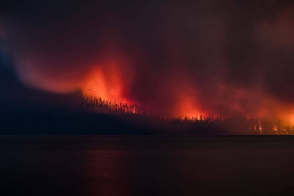 Howe Ridge Fire 2018. Original public domain image from Flickr