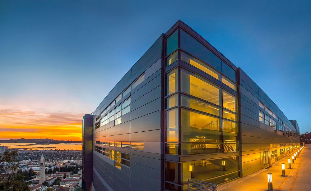 Berkeley lab's Wang hall (computational research theory facility/ national energy research scientific computing center)…