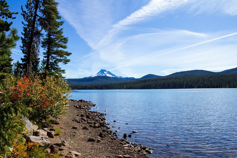 Olallie Lake with Mt Jefferson, Oregon.