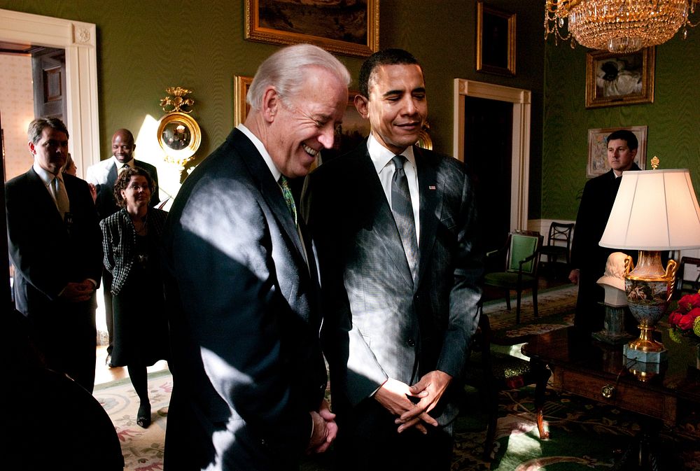President Barack Obama and Vice President Joe Biden wait in the Green Room of the White House prior to a meeting with U.S.…