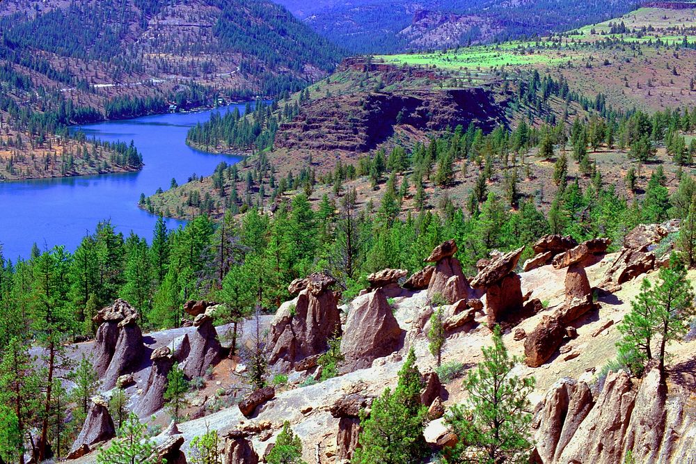 Deschutes National Forest Balancing Rocks. Original public domain image from Flickr