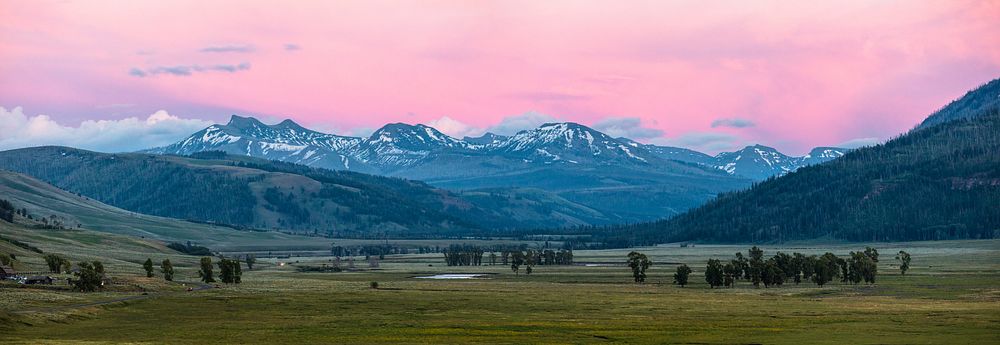 Sunset in Lamar Valley. Original public domain image from Flickr