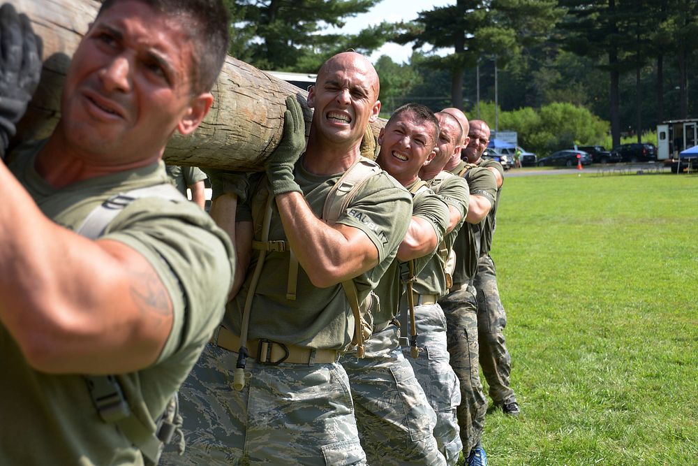 U.S. Air Force Airman 1st Class Emilio Masella, Tech. Sgt. Dedrick Baublitz, Airman 1st Class Adam Roach and other team…