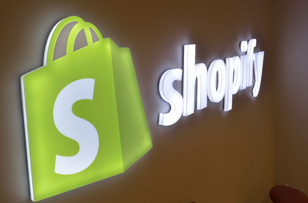 Shopify office logo. Location unknown - October 17, 2017