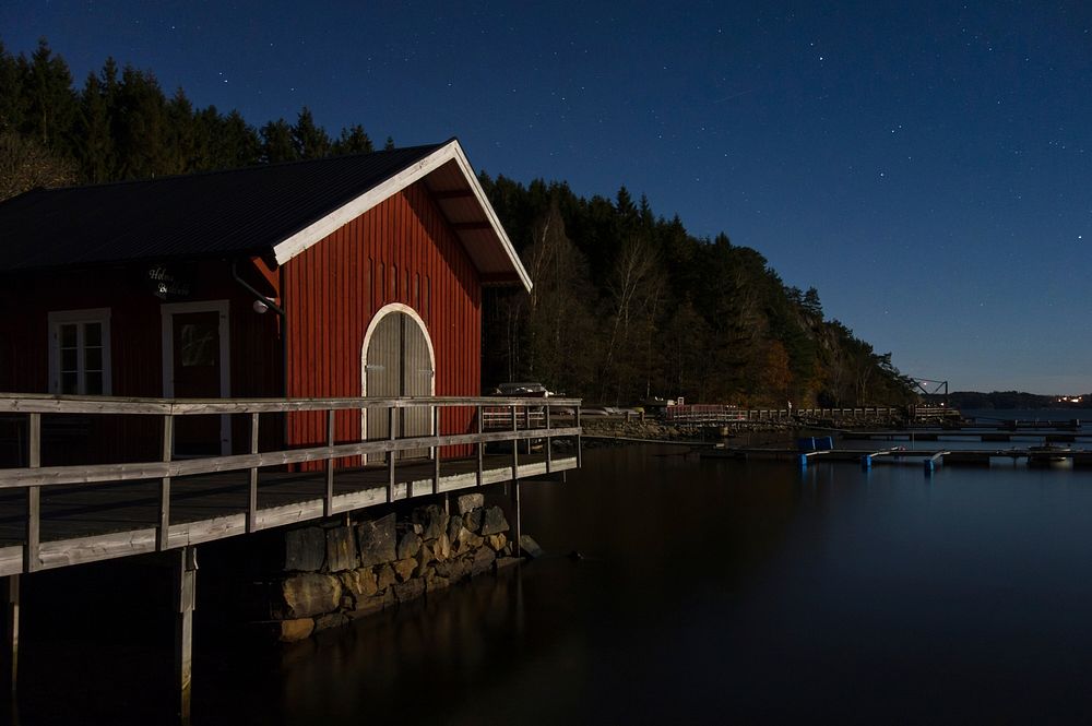 Holma Boat Club by the light of the moon