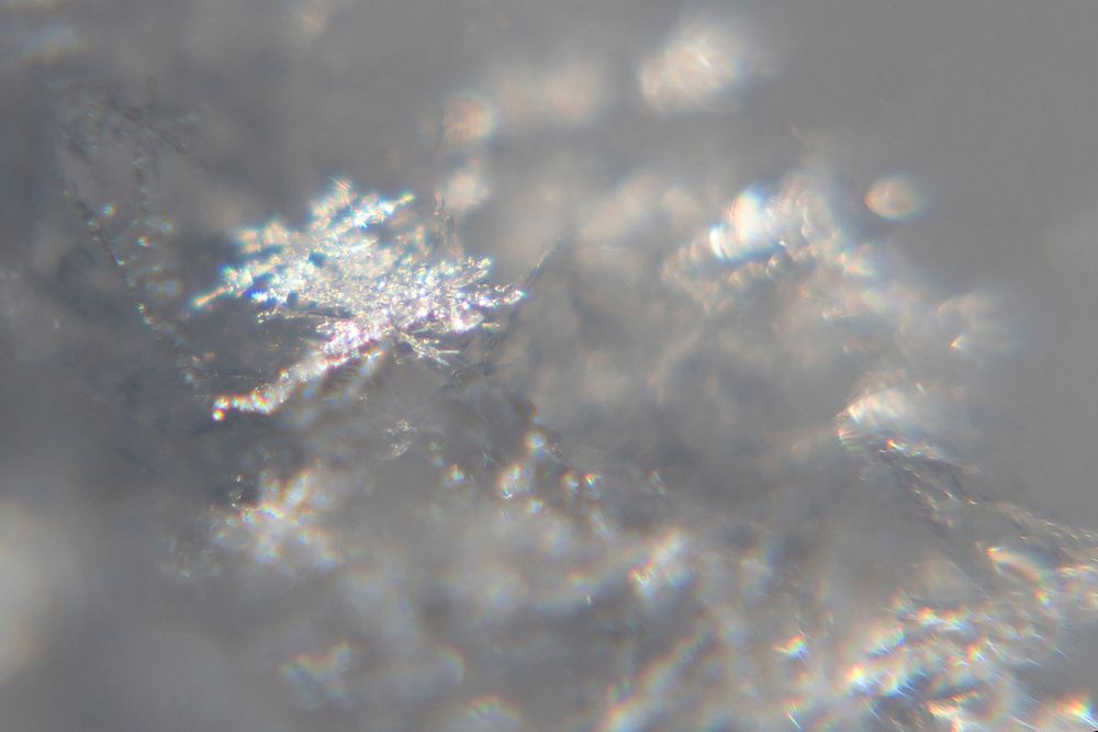 Snow crystals glittering in strong direct sunlight 06 - cropped