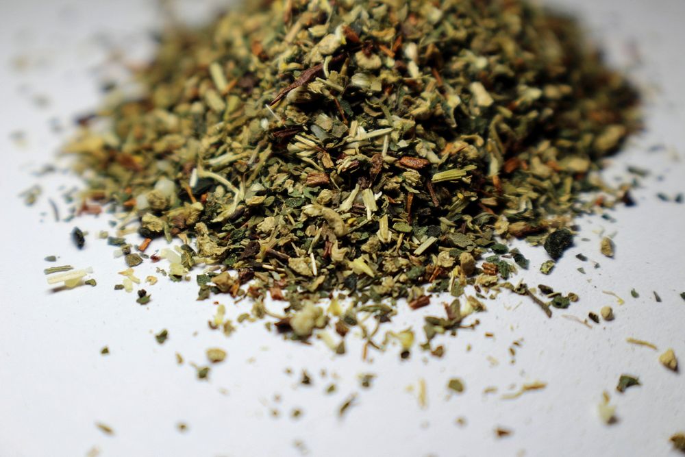 Tea leaves, herbal drink. Free public domain CC0 image