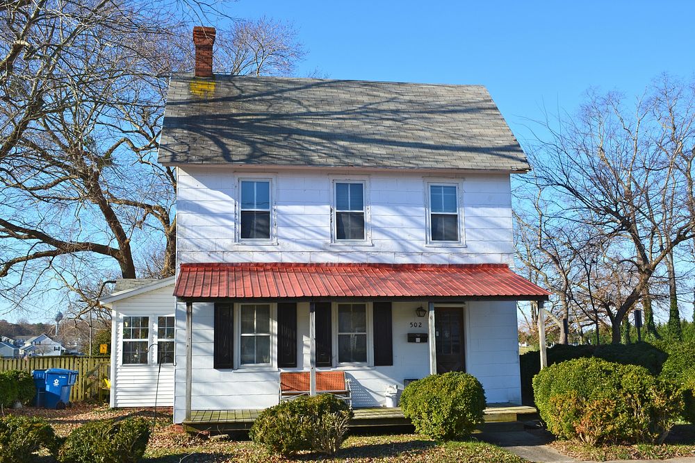 House building. Free public domain CC0 photo